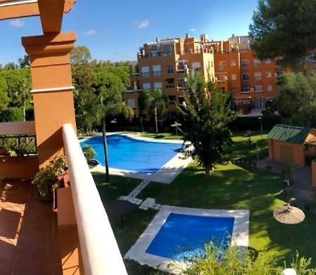 Gatu Premium Atico Sotavento Playa, Parking, Terraza, Piscinas, Wifi Y Aire Acc , " Preferente Mayores De 25 Anos Y Familias " El Puerto de Santa María Exteriör bild